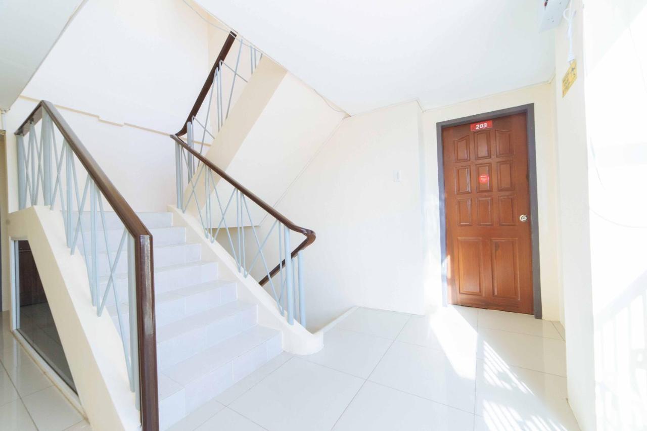 Reddoorz Near Davao International Airport Hotel Екстериор снимка