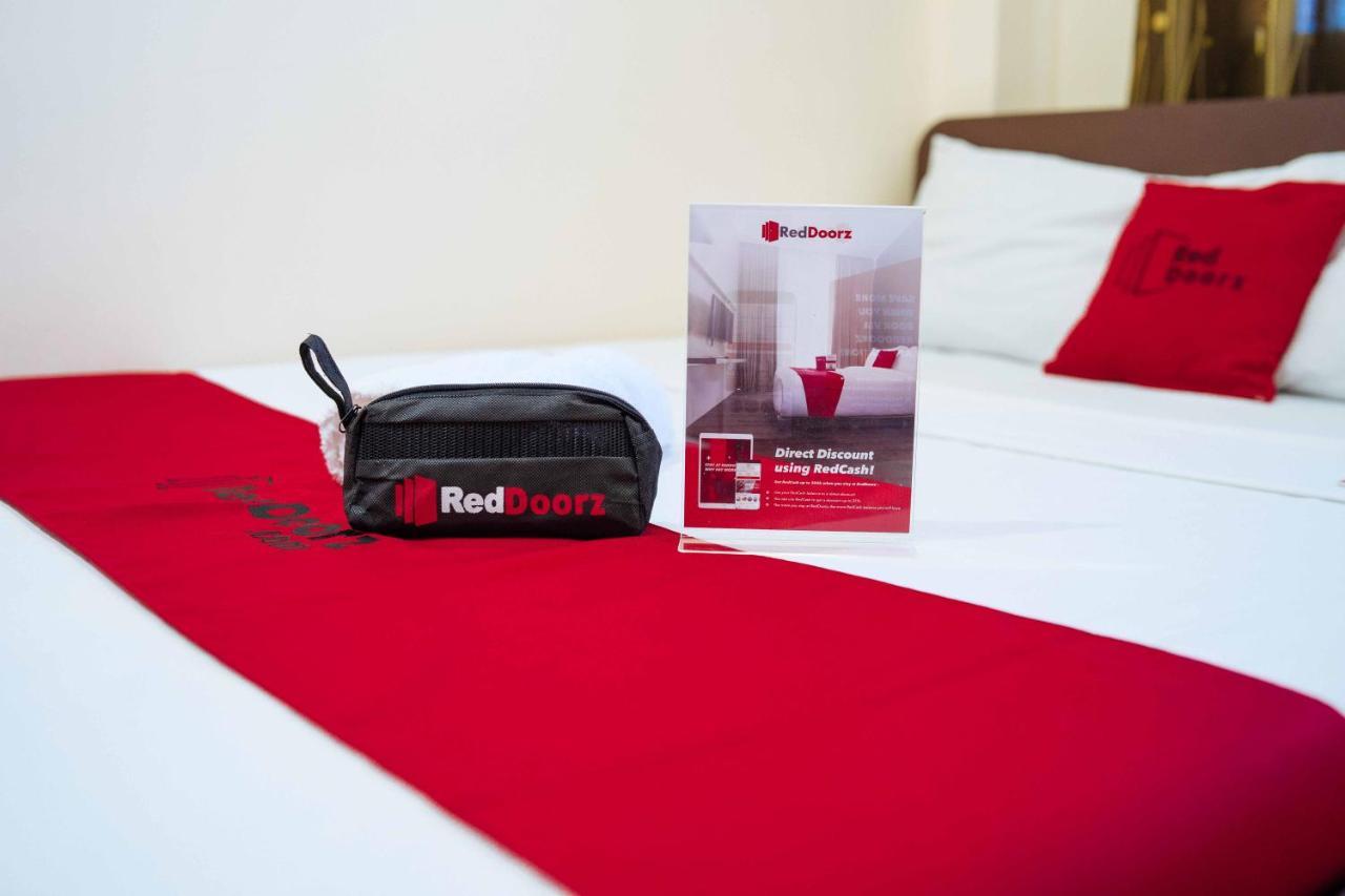 Reddoorz Near Davao International Airport Hotel Екстериор снимка